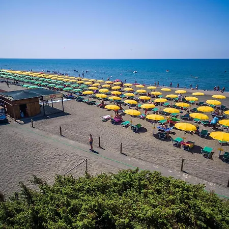 Gitavillage California